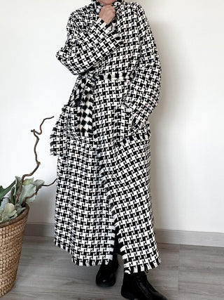 Spolverino sfrangiato con motivi grafici