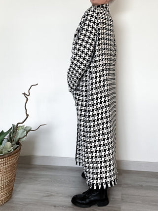 Spolverino sfrangiato con motivi grafici