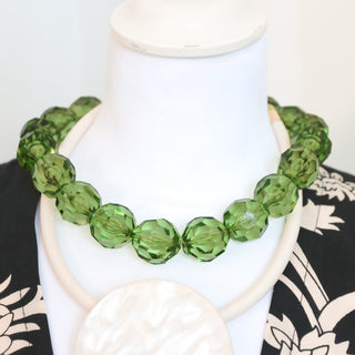 Collana in resina effetto cristallo