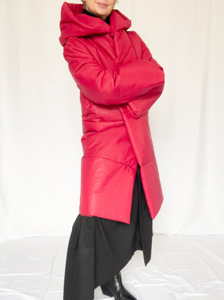 Piumino lungo con cappuccio