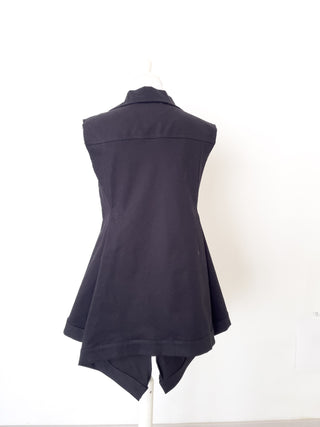 Gilet sciancrato con punte