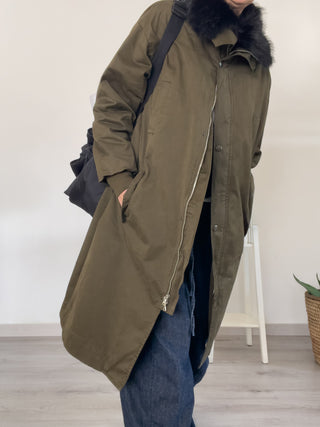 Parka con collo in ecopelliccia