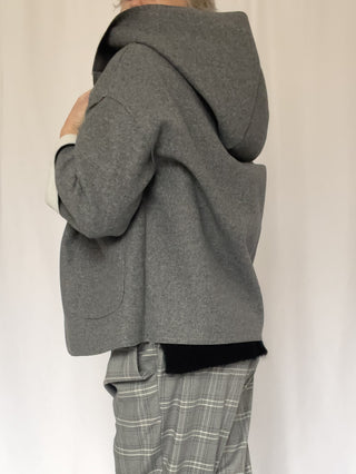 Giacchina con cappuccio