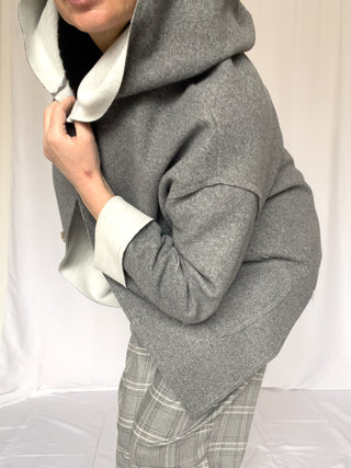 Giacchina con cappuccio