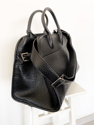 Borsa in pelle morbida con manici strutturati