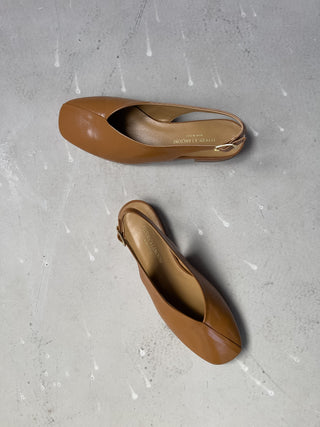 Slingback in naplak