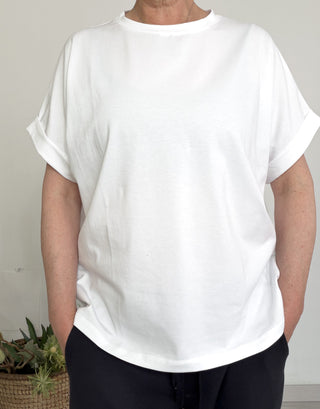 T-shirt in cotone stretch con manica risvoltata