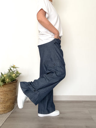 Pantalone cargo in denim leggero
