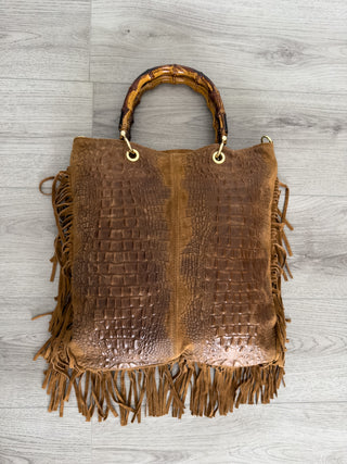 Borsa in pelle e suede con frange e manico in bambù