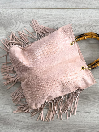 Borsa in pelle e suede con frange e manico in bambù