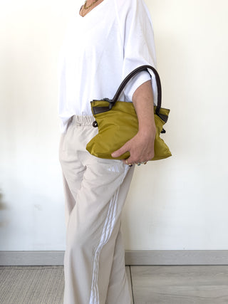 Borsa compatta in nylon tecnico