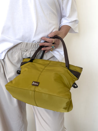 Borsa compatta in nylon tecnico