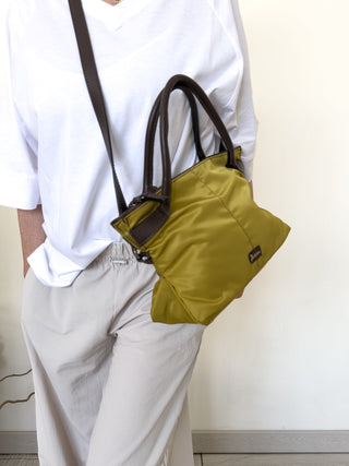Borsa compatta in nylon tecnico