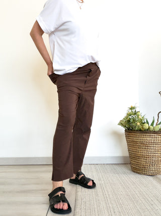 Pantalone in bengalina con tasche posteriori