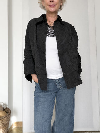 Camicia oversize stropicciata con maniche ampie