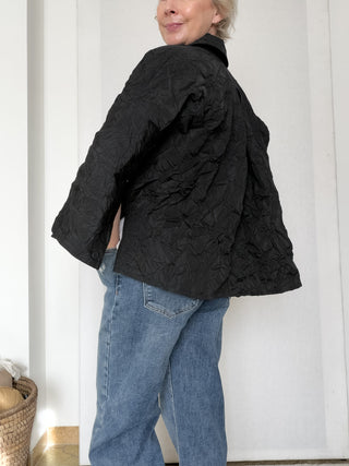 Camicia oversize stropicciata con maniche ampie