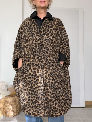 Cappa oversize animalier in misto lana