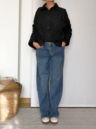 Camicia oversize stropicciata con maniche ampie