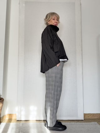 Pantalone a carota in punto Milano jacquard